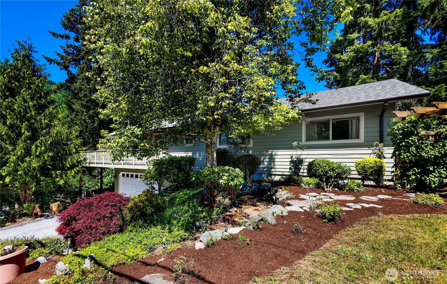3046 Glenhaven Drive Property Photo 3