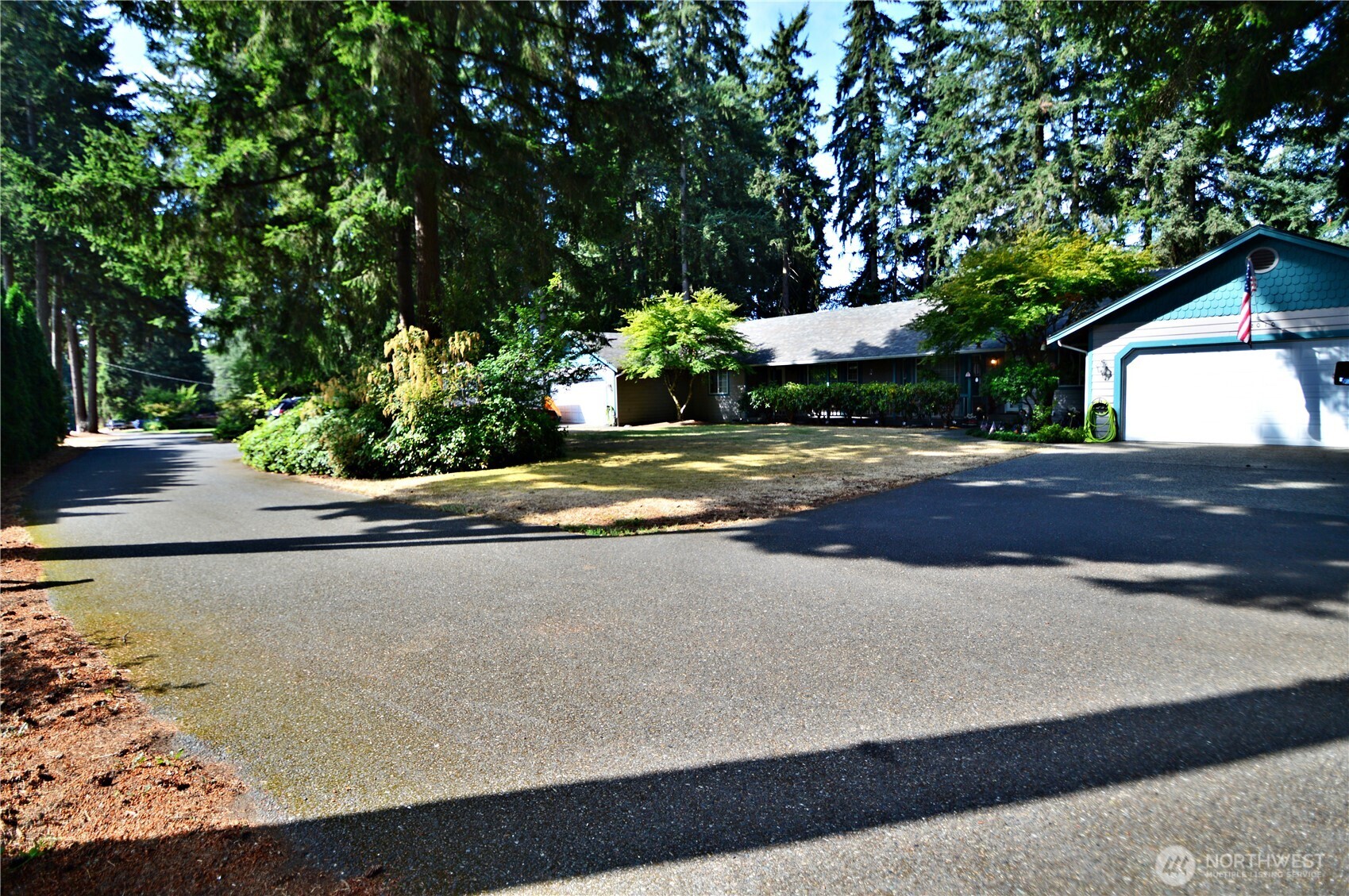 12012 115th Avenue Ct Property Photo 2