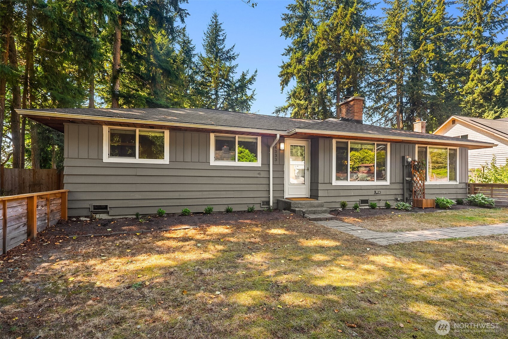 14333 165th Place Property Photo 2
