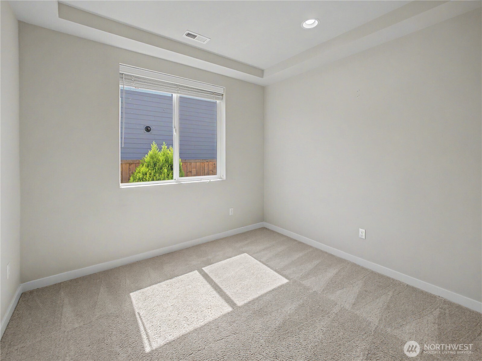 1346 Boyle Street Property Photo 23