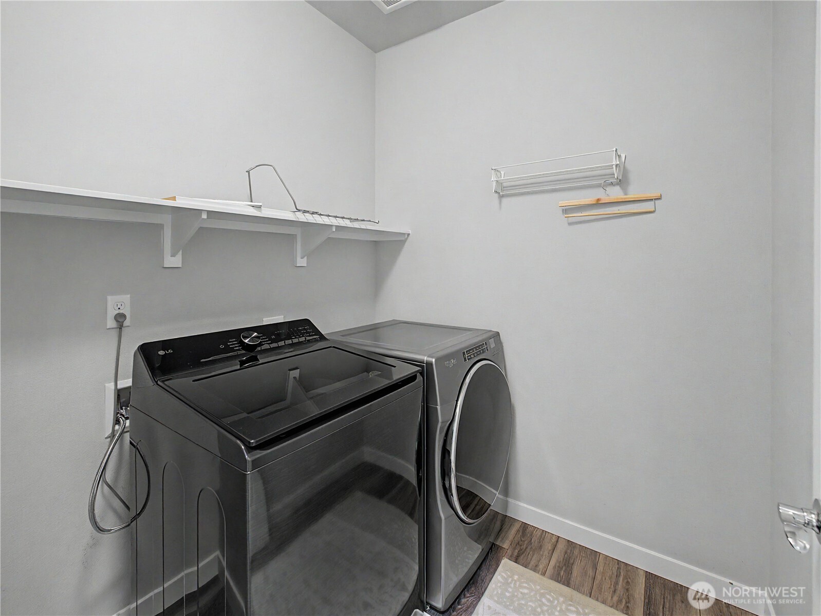 1346 Boyle Street Property Photo 27