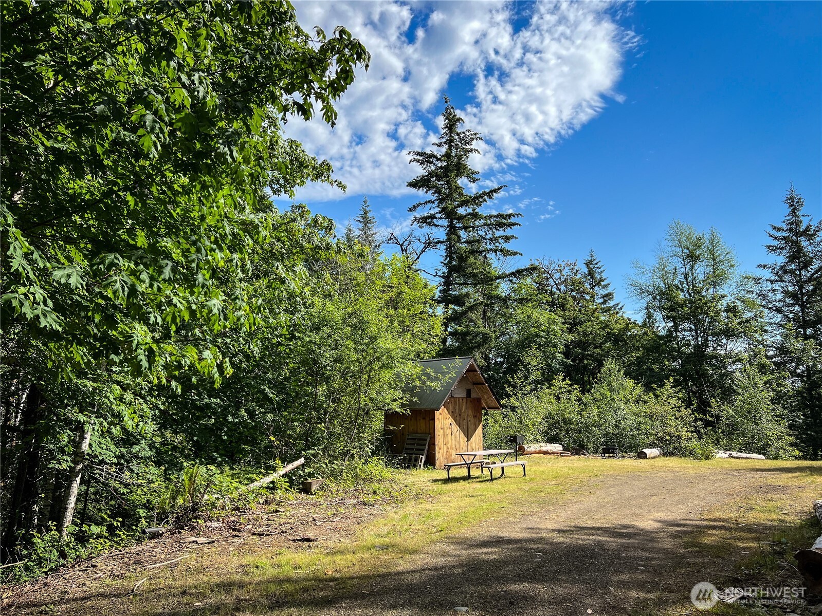 311130 Us Highway 101 Property Photo 8