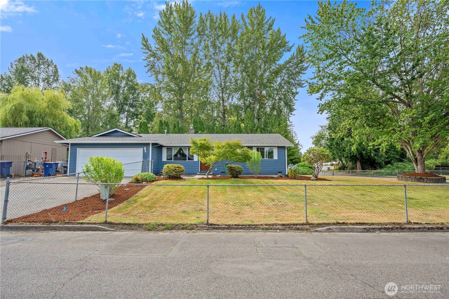 6426 56th Place Property Photo 5