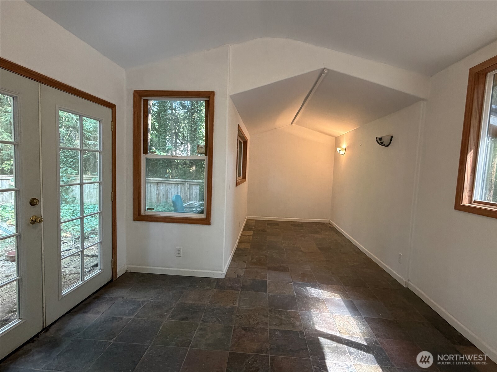 42062 Cedar Street Property Photo 7