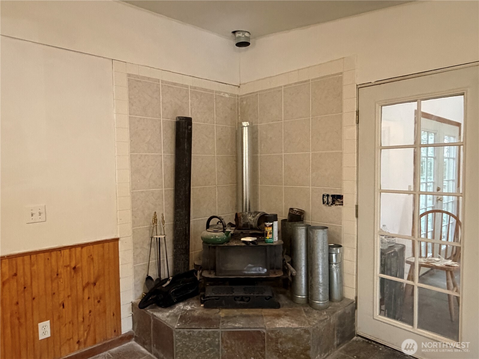 42062 Cedar Street Property Photo 9
