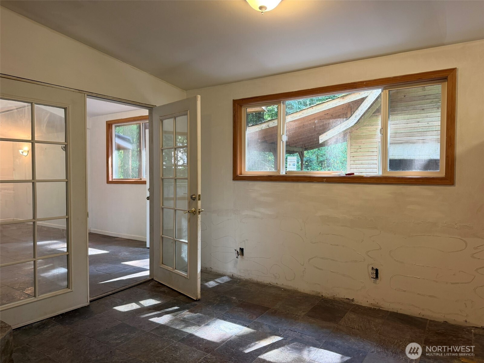 42062 Cedar Street Property Photo 10