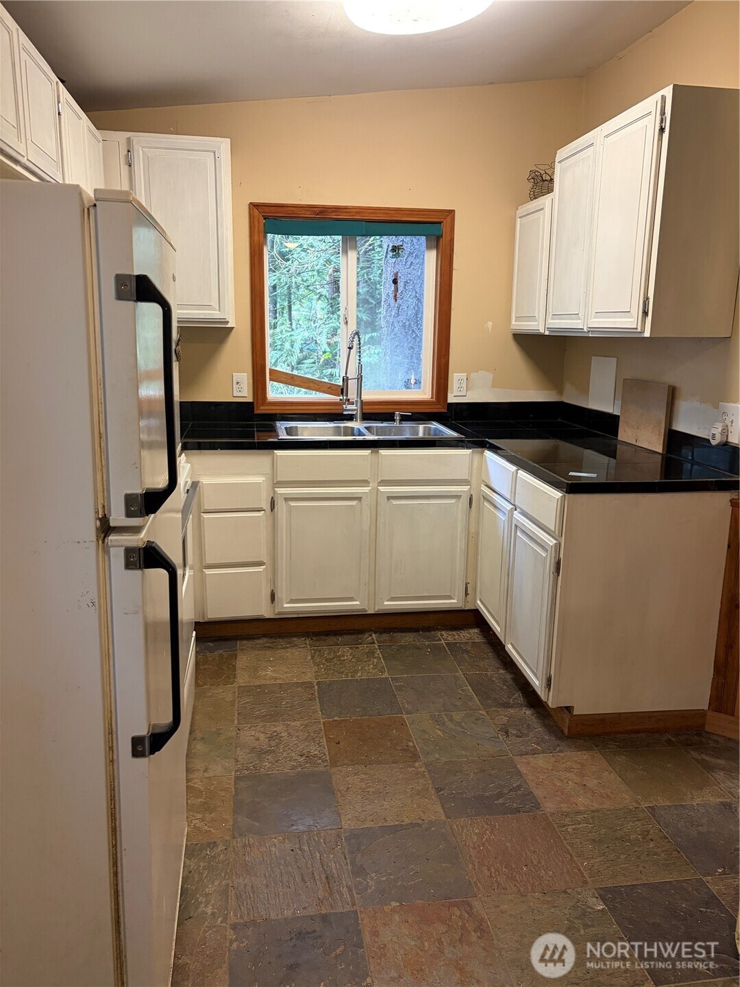 42062 Cedar Street Property Photo 15