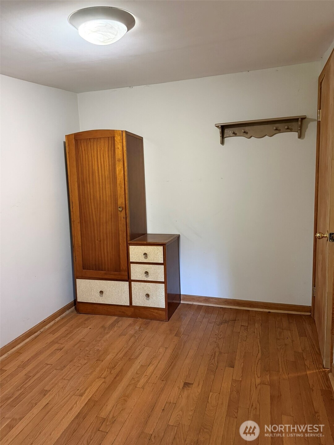 42062 Cedar Street Property Photo 19