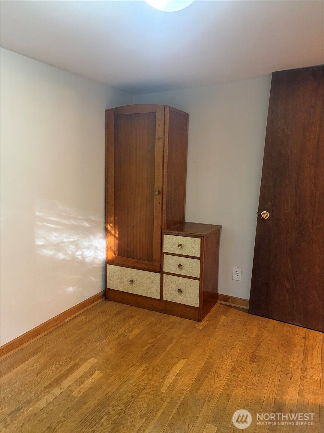 42062 Cedar Street Property Photo 20