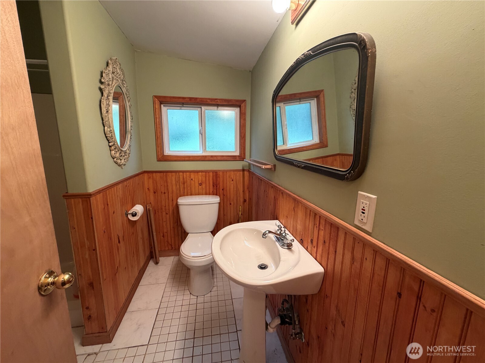 42062 Cedar Street Property Photo 22