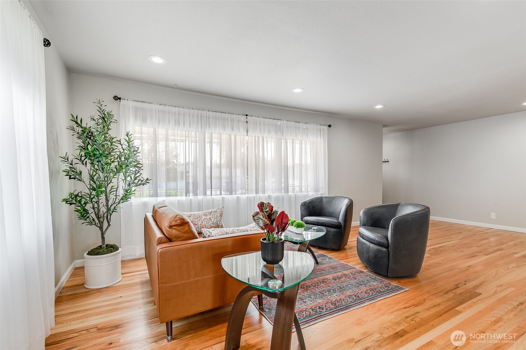 78 Whitten Street Property Photo 4