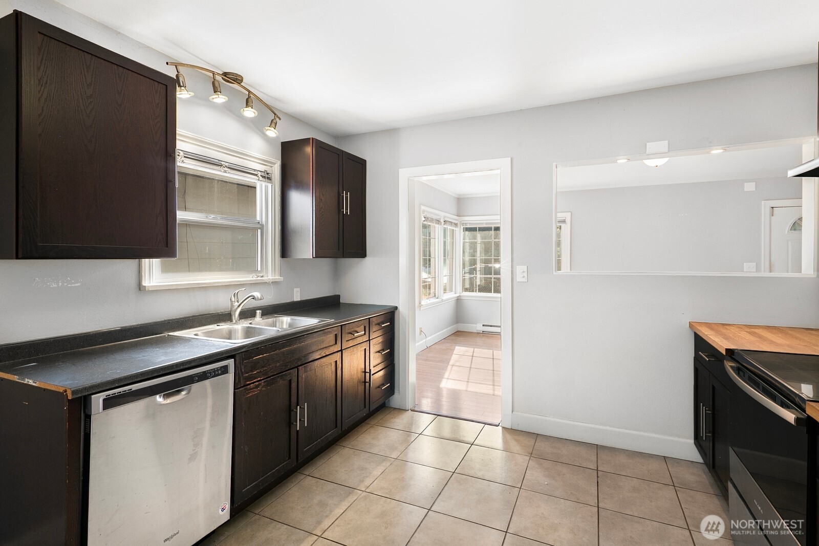 346 Pelly Avenue Property Photo 8