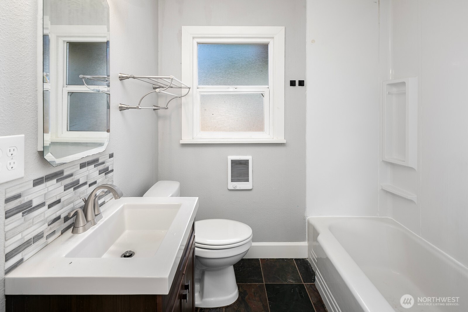 346 Pelly Avenue Property Photo 15