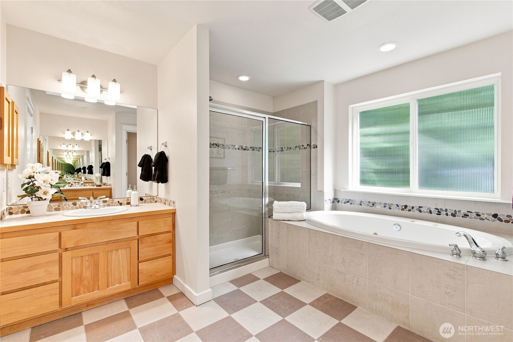 19028 37th Avenue Property Photo 27