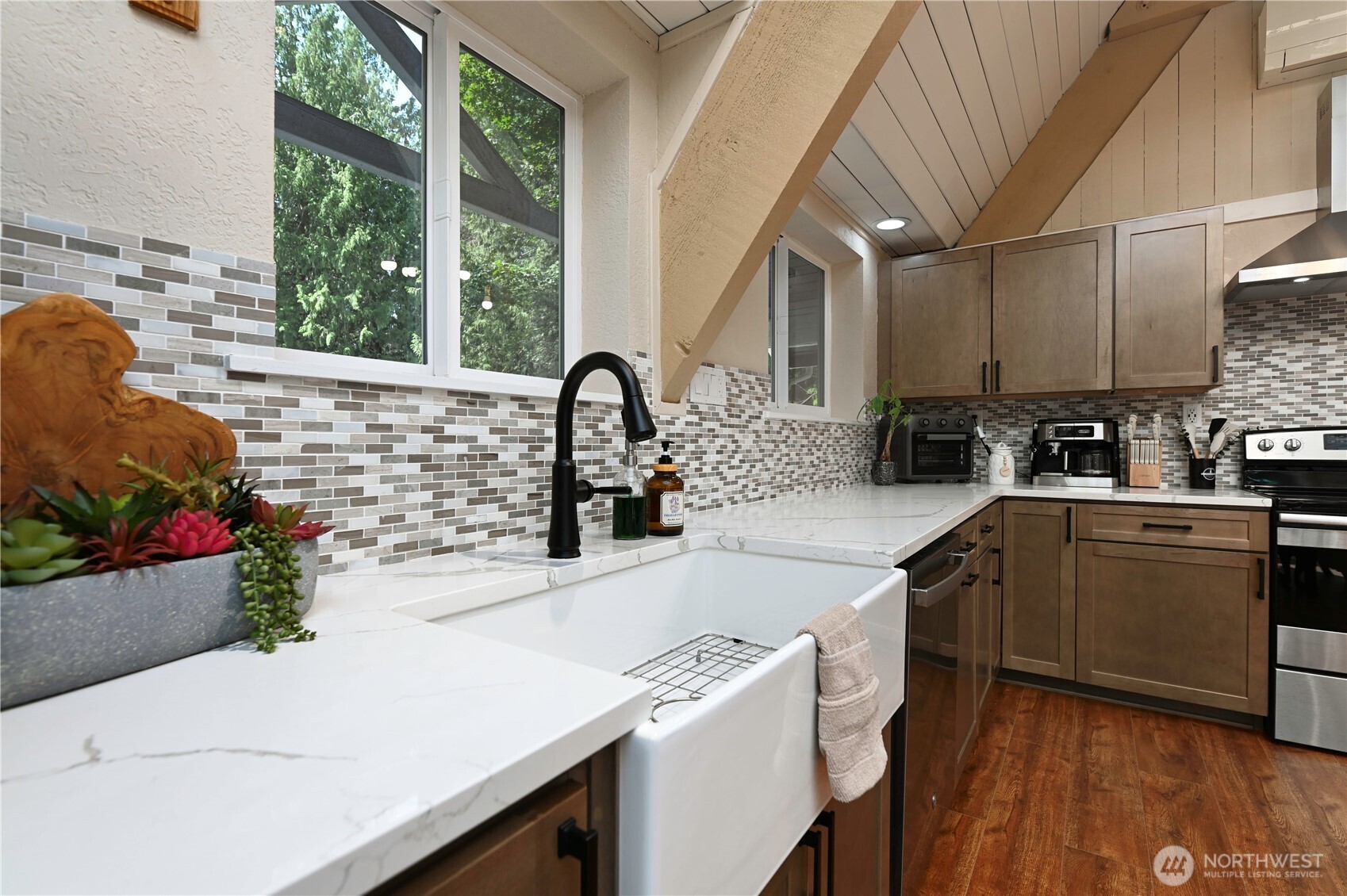 4511 109th Avenue Property Photo 9