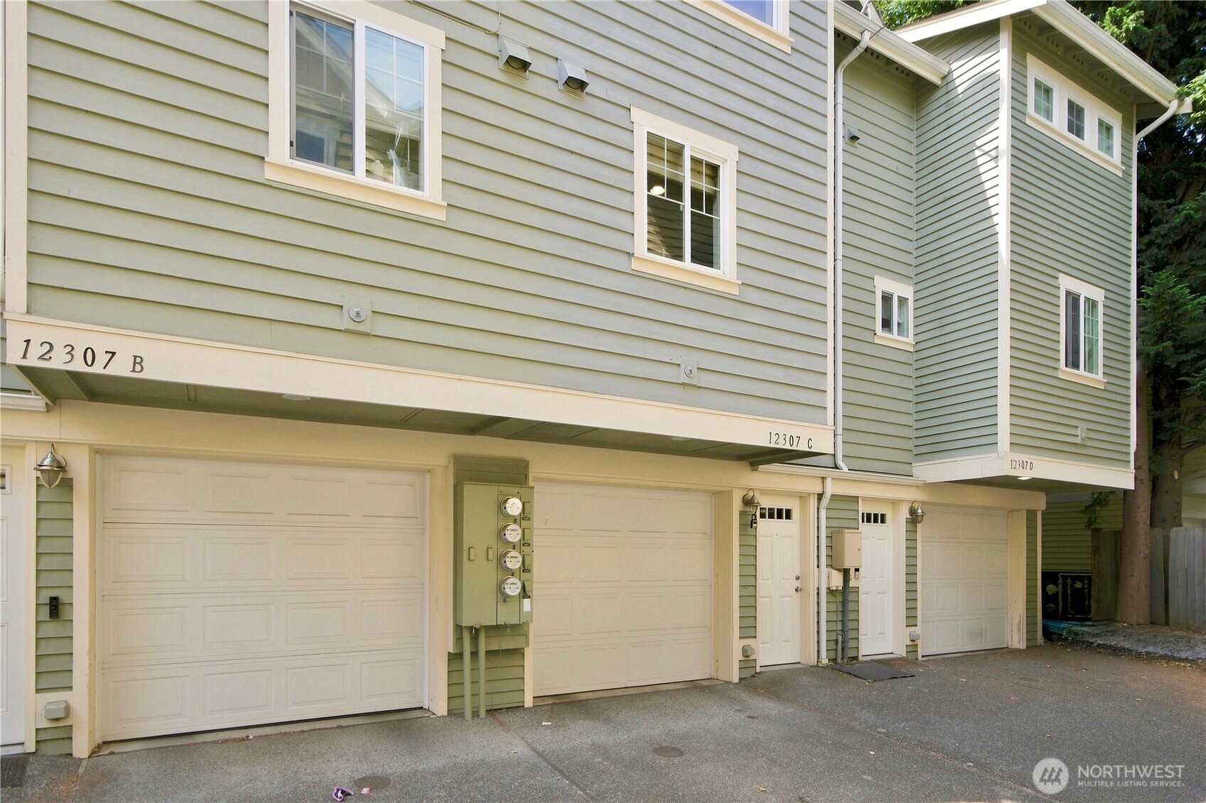 12307 10th Place Unit C Property Photo 2