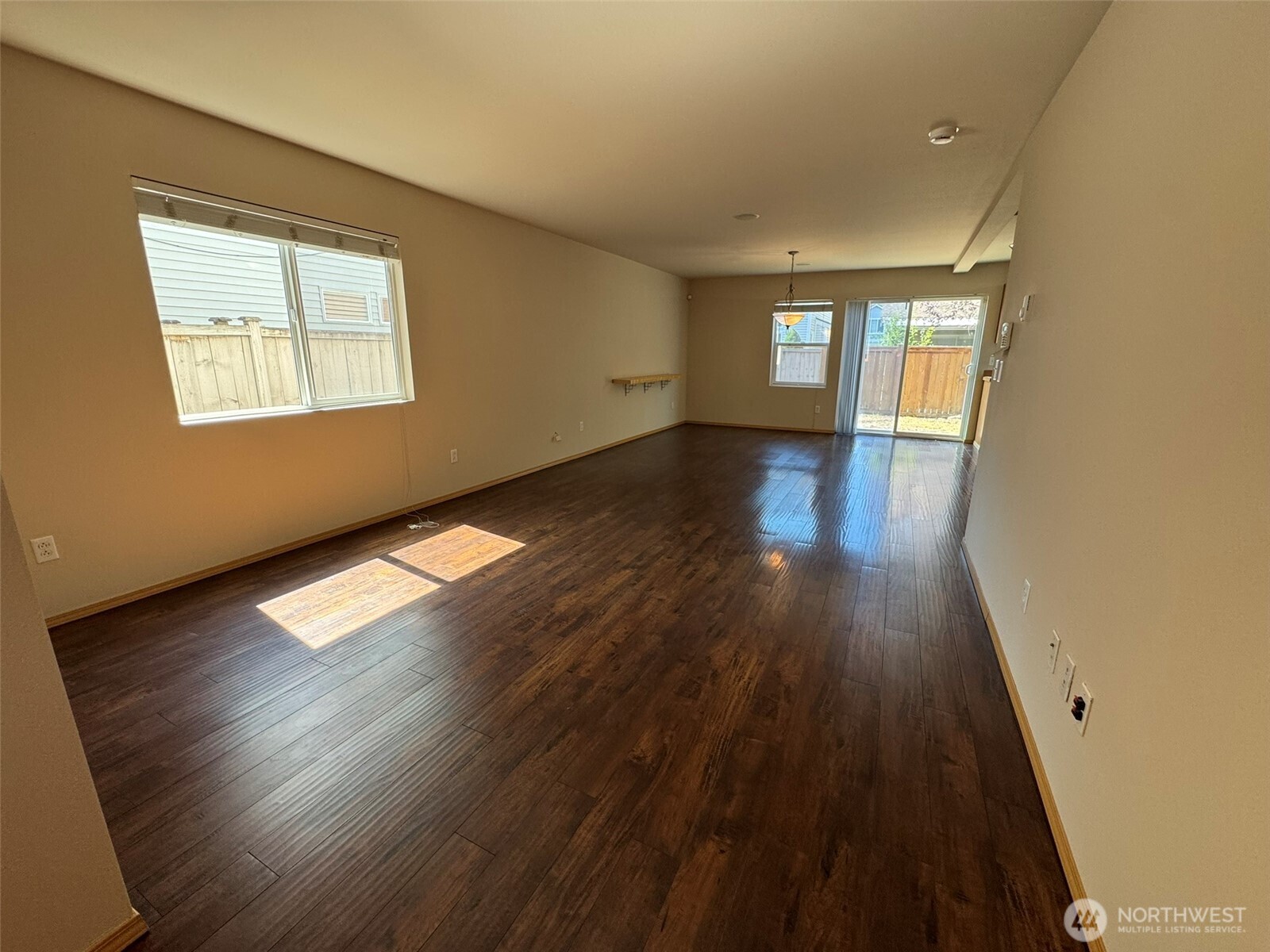 28127 238th Avenue Property Photo 4