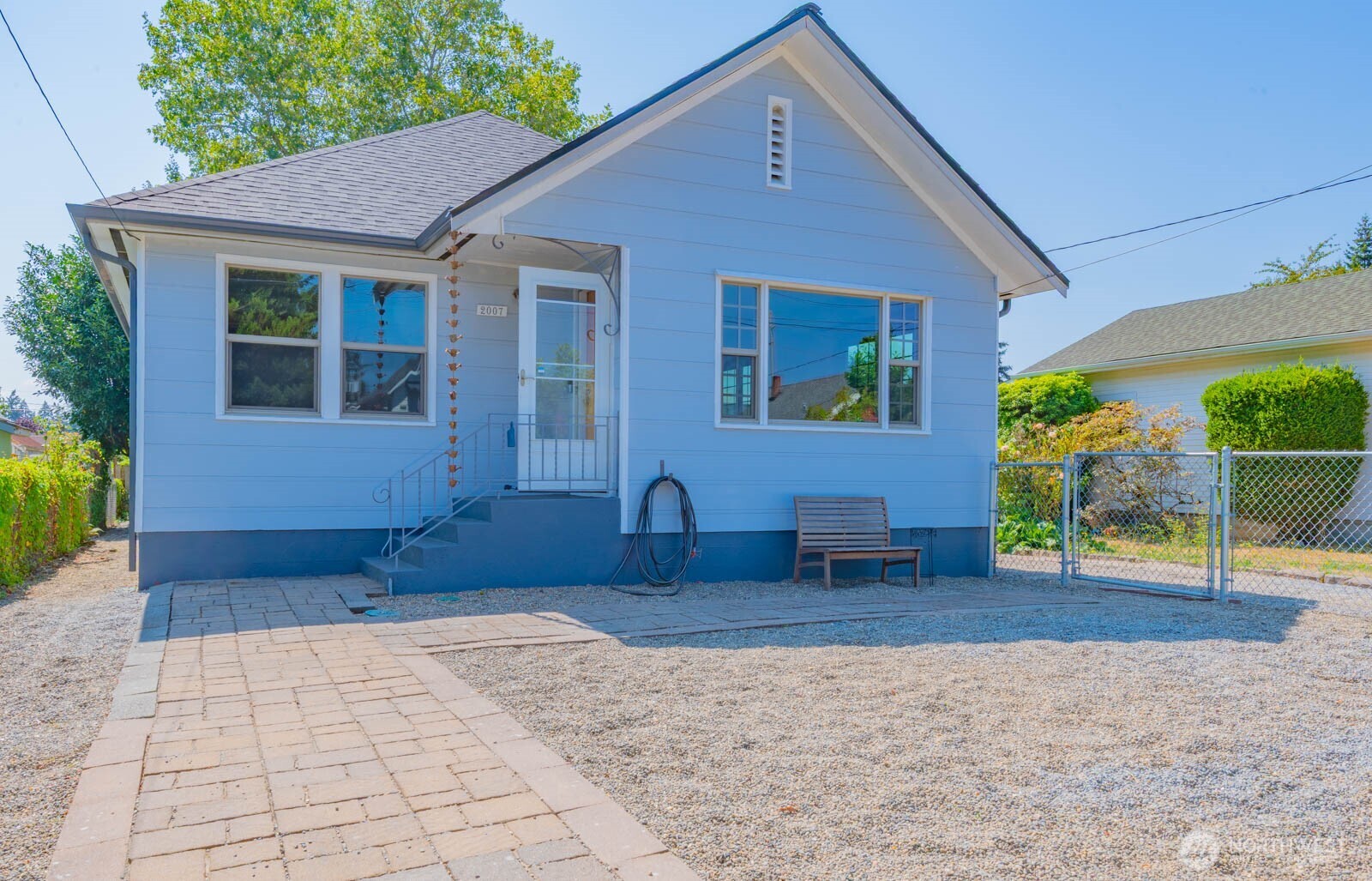 2007 9th Street Property Photo 2