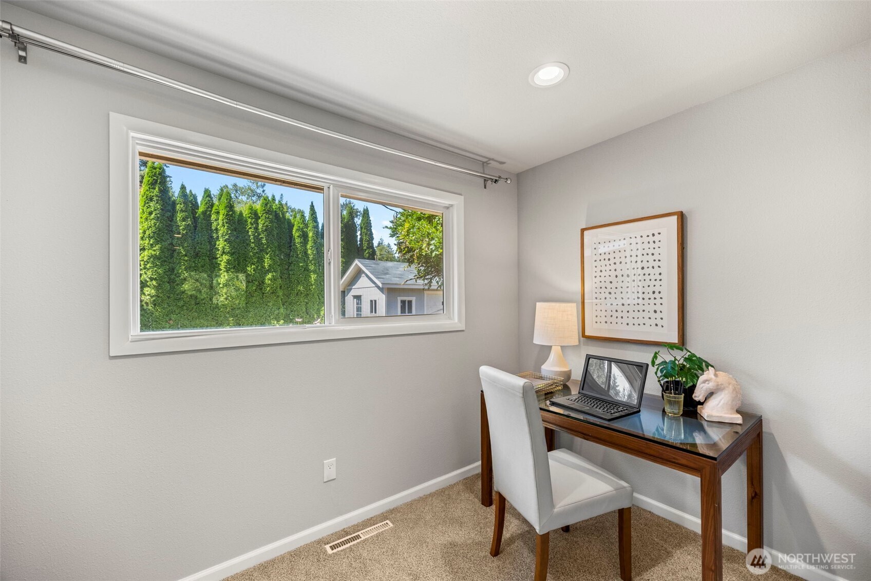 1245 6th Avenue Property Photo 18
