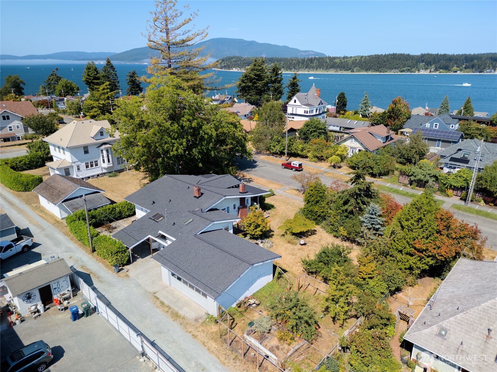 1811 9th Property Photo 38