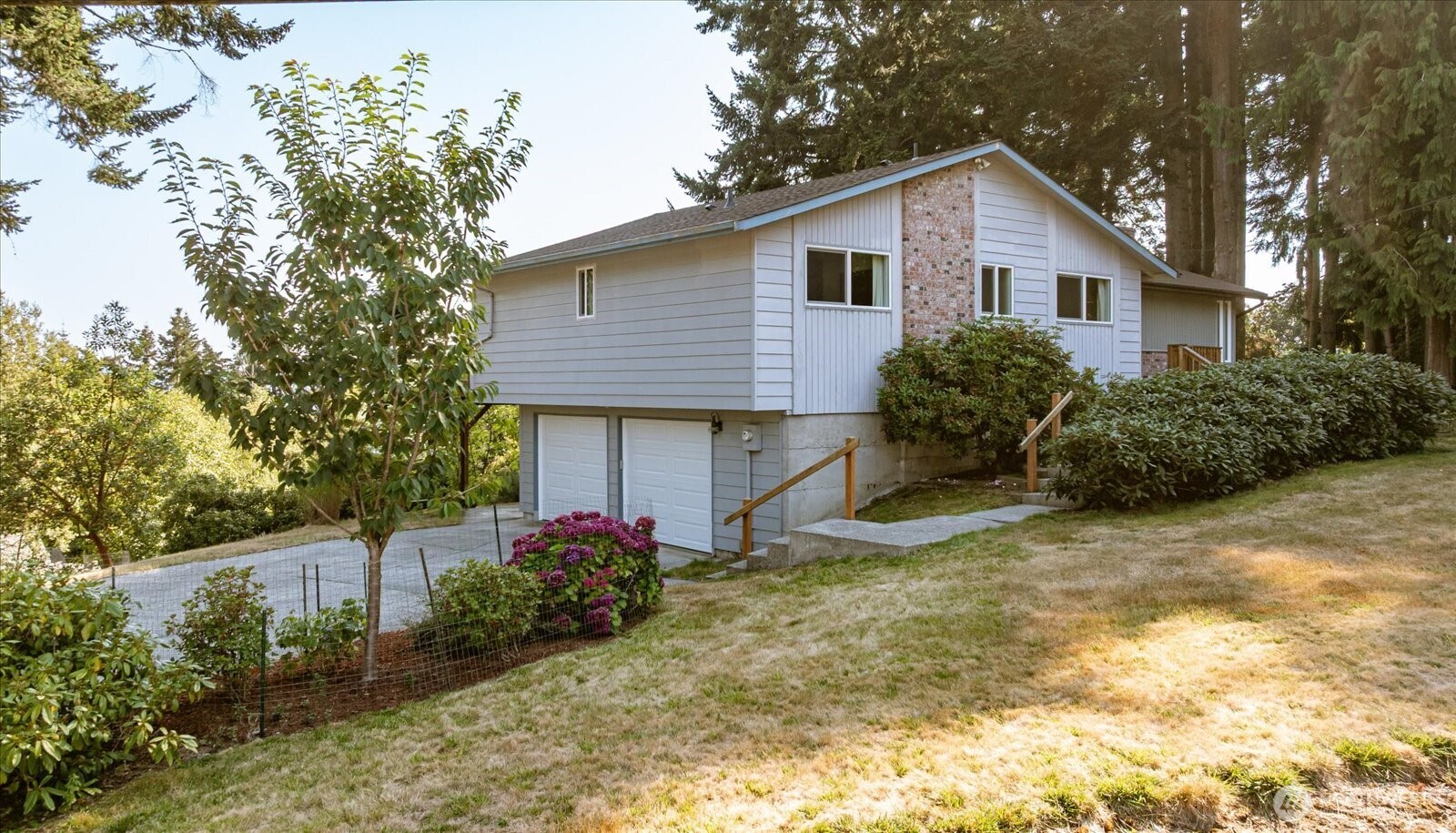 6838 Gibralter Drive Property Photo 4