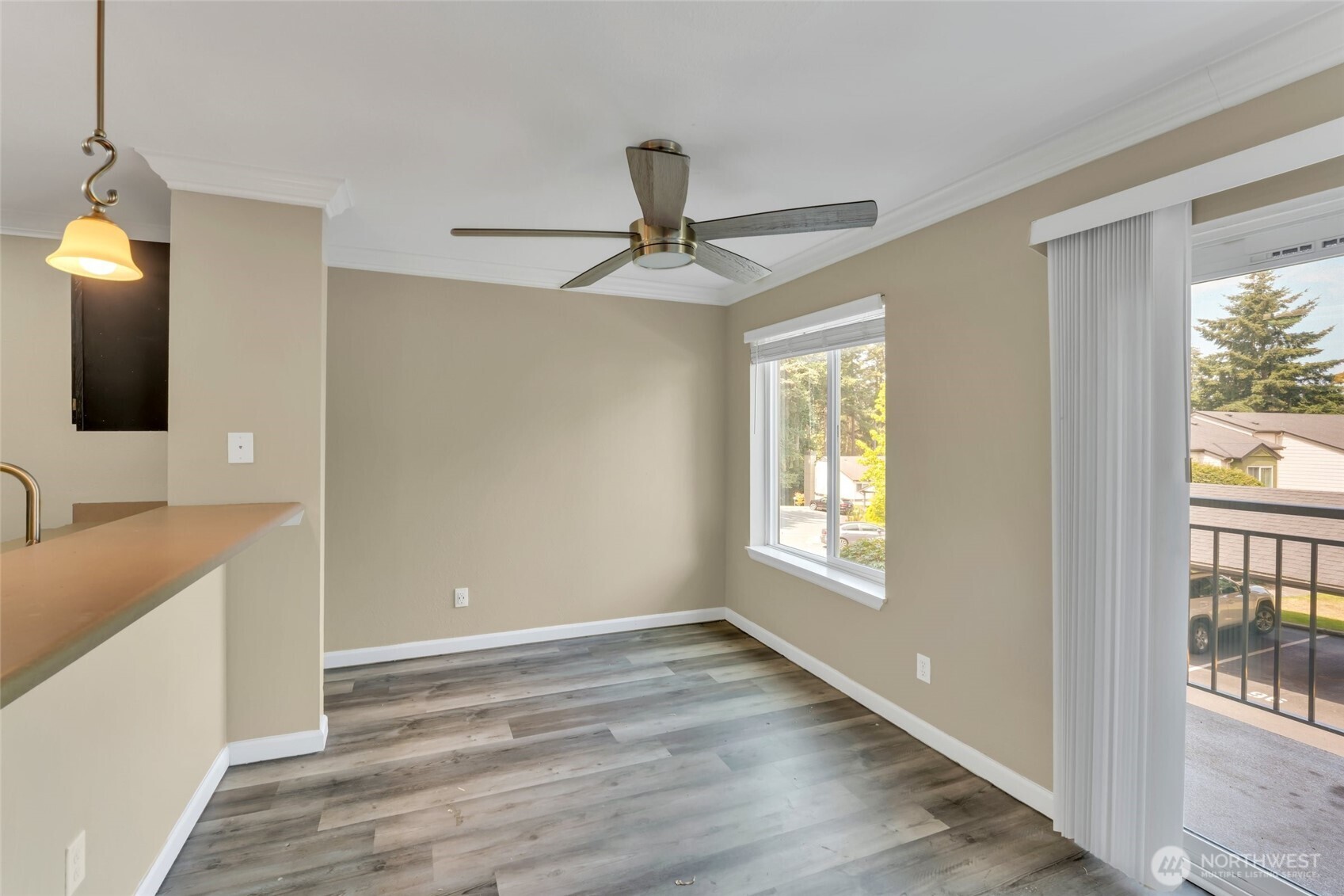 31500 33rd Place V102 Property Photo 6