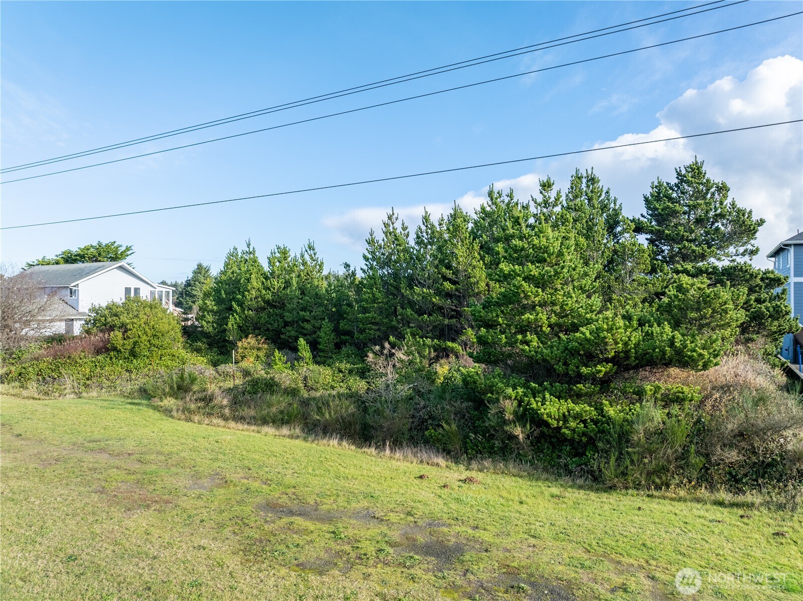 564 Point Brown Avenue Property Photo 17