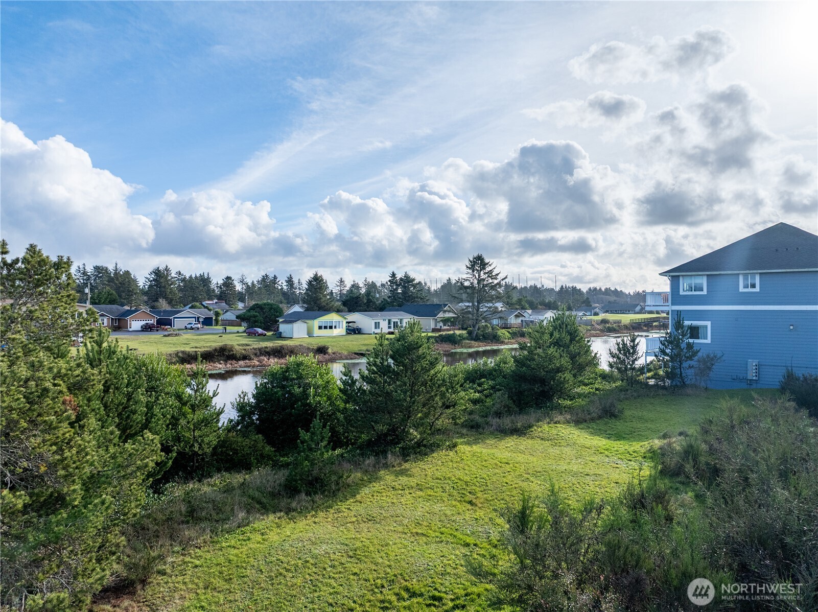 564 Point Brown Avenue Property Photo 20