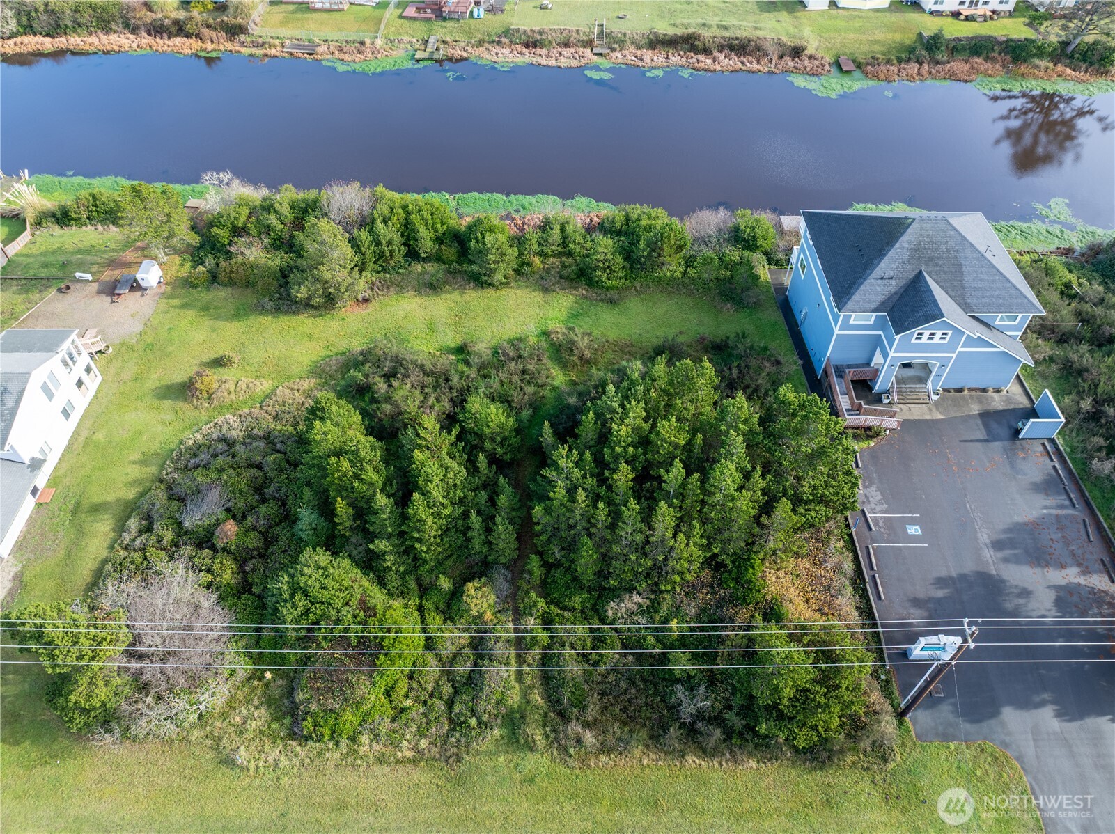 564 Point Brown Avenue Property Photo 25