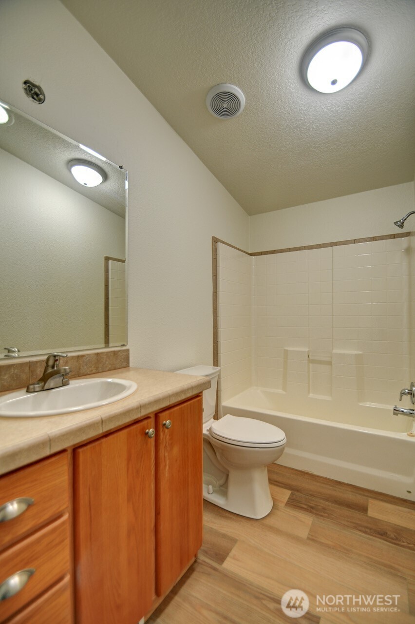 5323 W Eagle Lane Property Photo 13