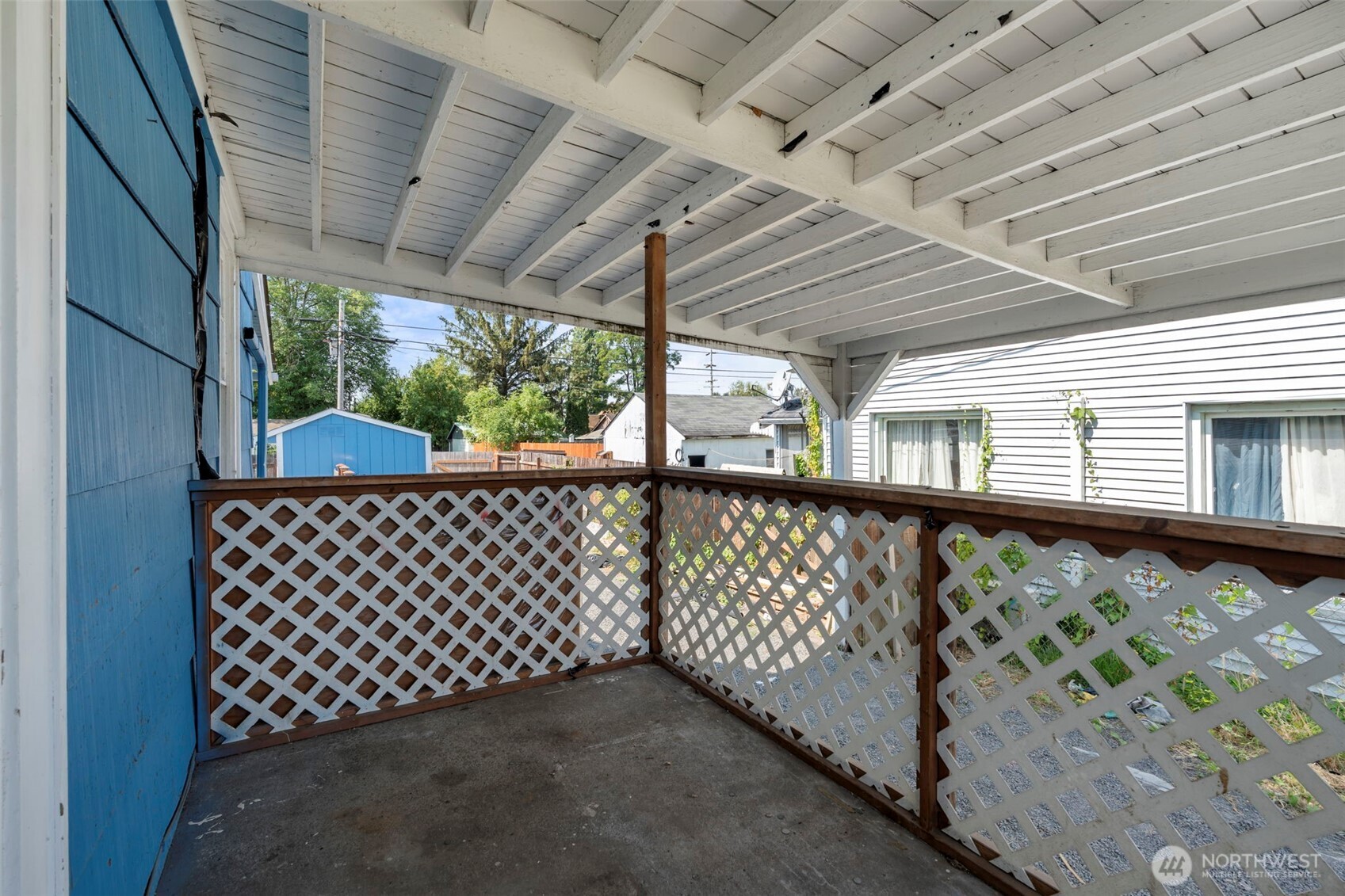 163 Sw Cascade Property Photo 23