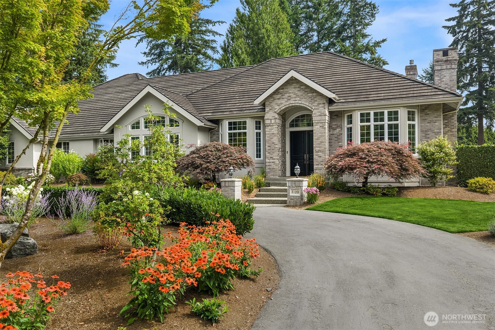 7120 259th Place Property Photo 3
