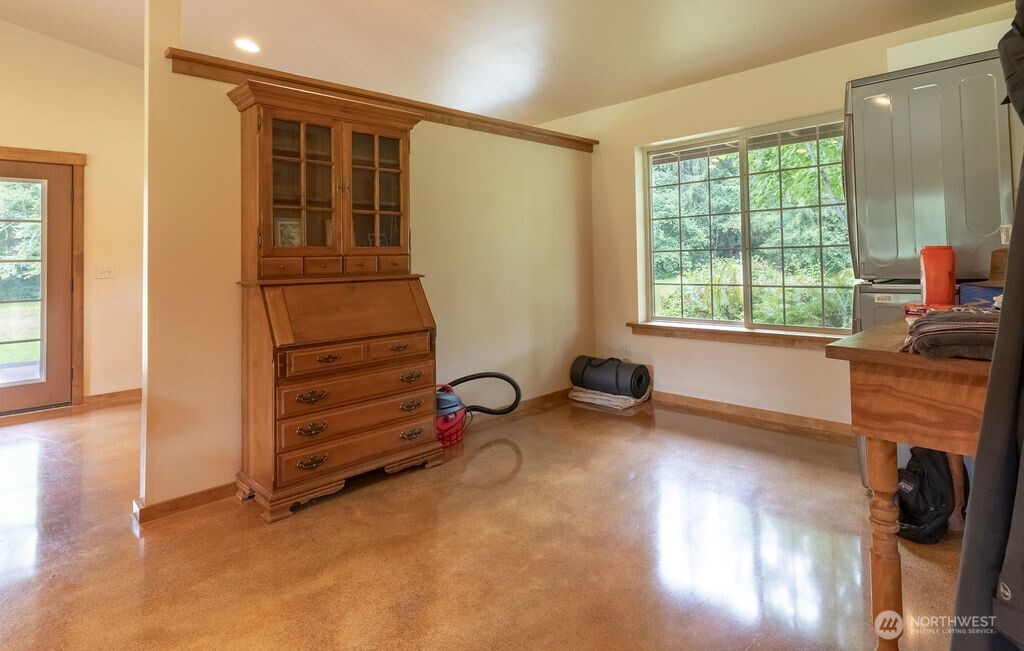 2298 Undie Road Property Photo 7