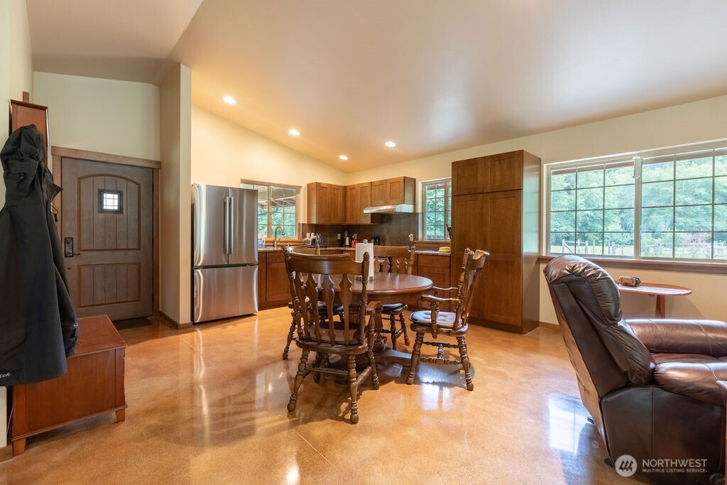 2298 Undie Road Property Photo 15