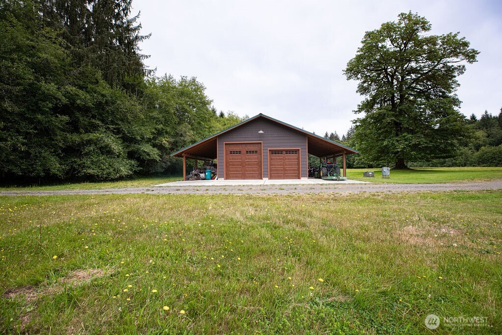 2298 Undie Road Property Photo 25