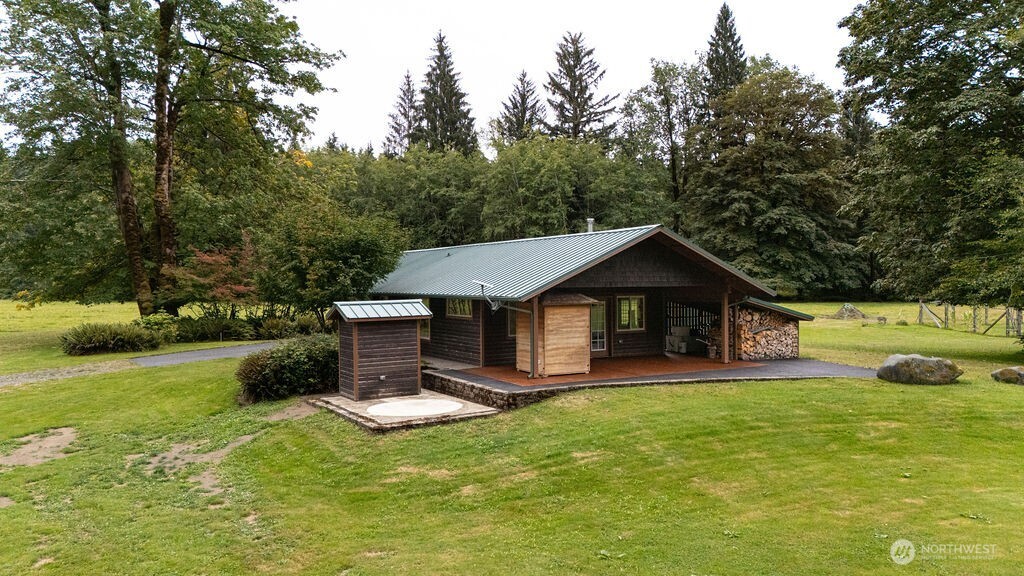 2298 Undie Road Property Photo 27