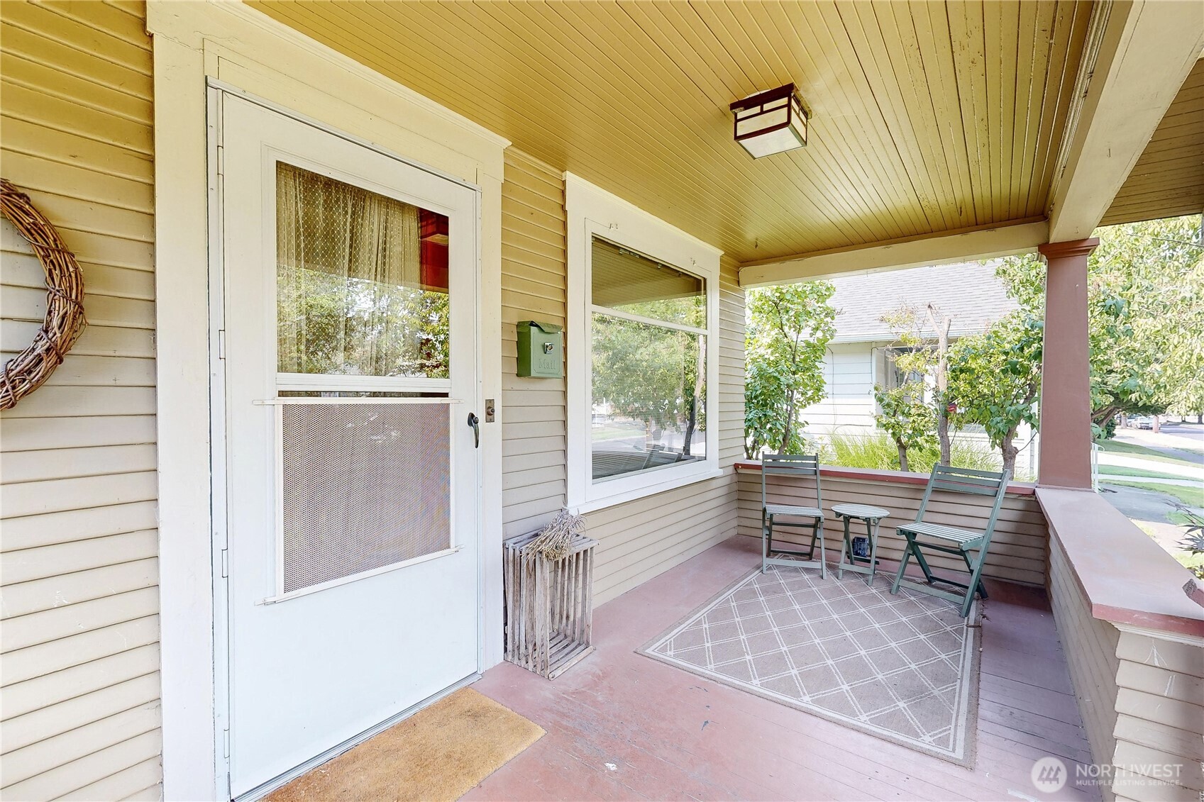 546 Locust Street Property Photo 20