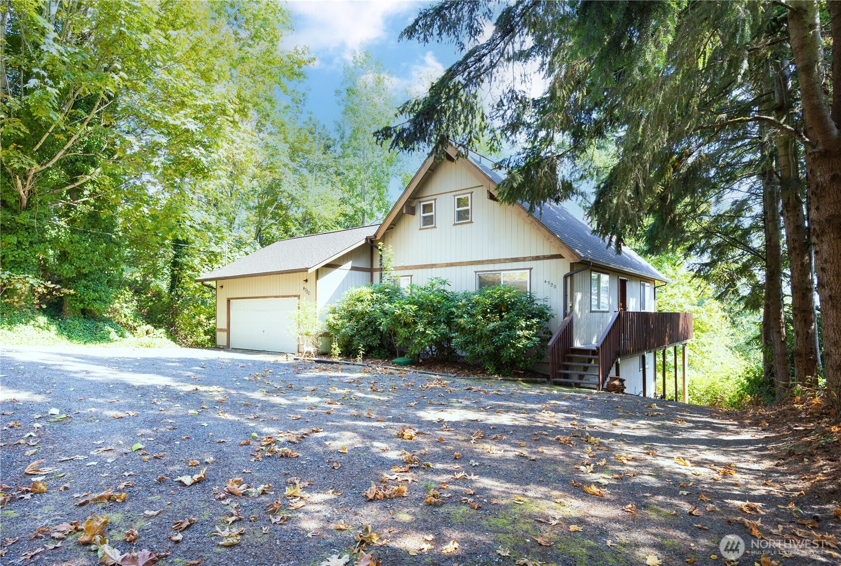 4320 King Avenue Property Photo 3
