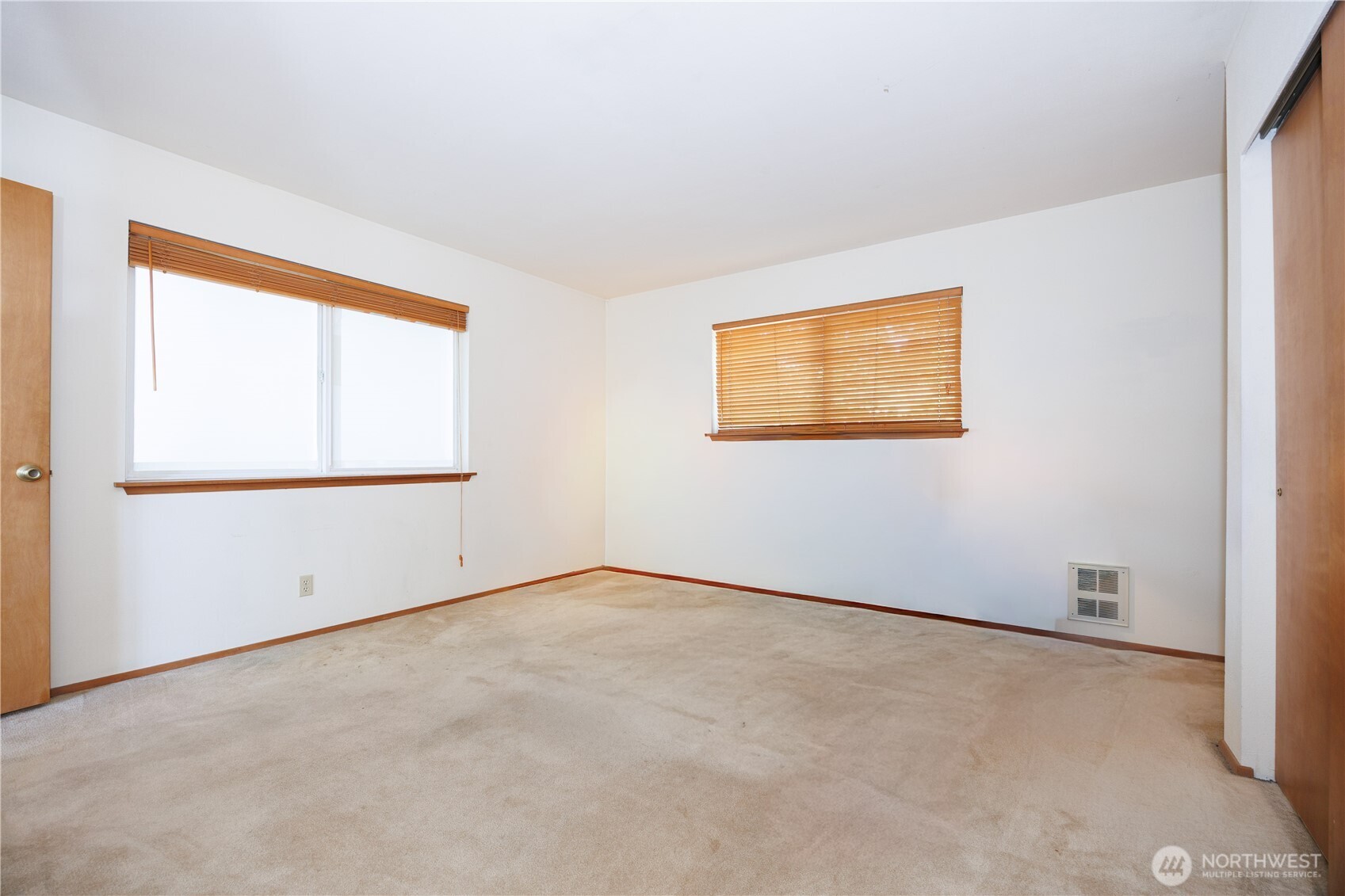 4320 King Avenue Property Photo 18