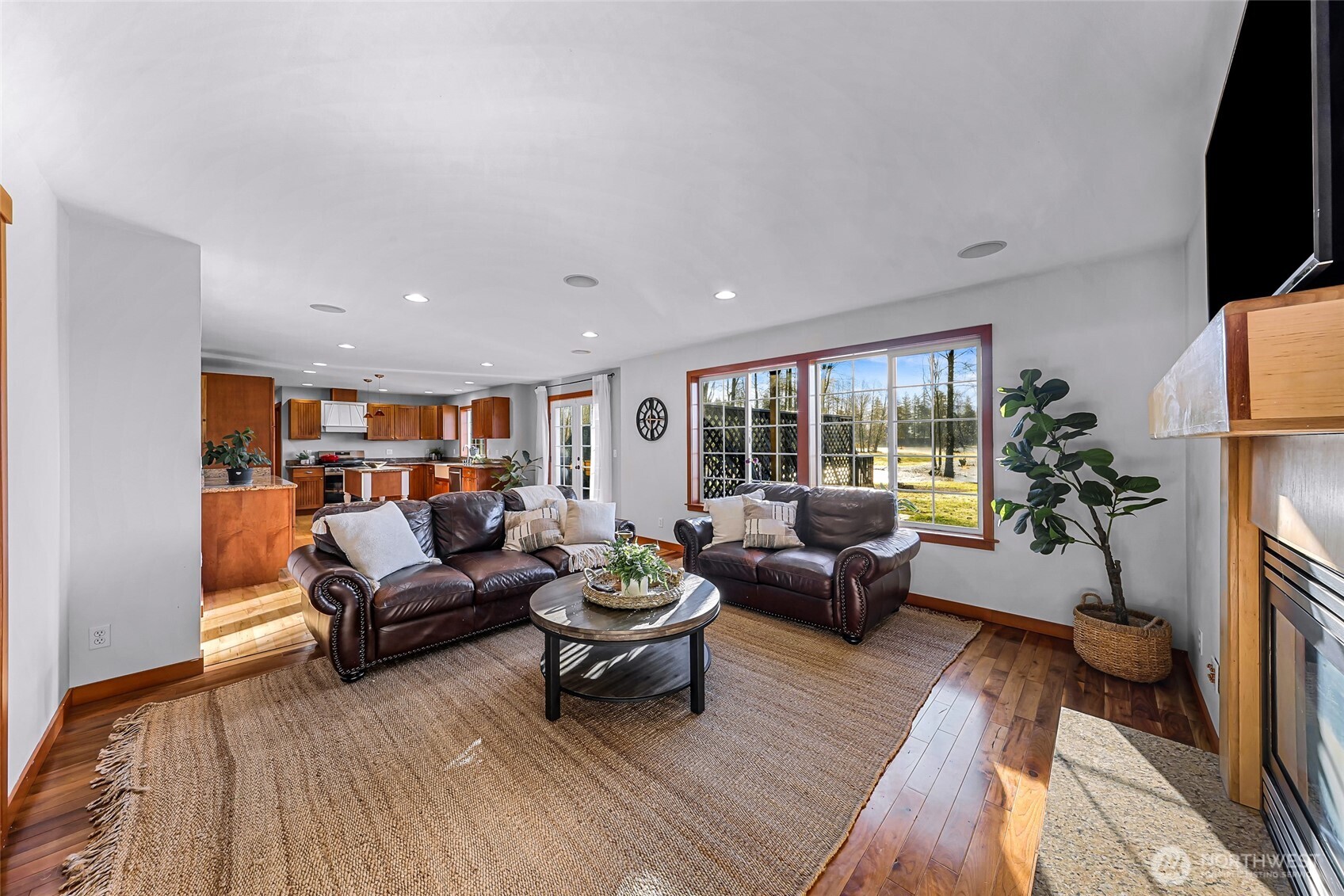 3395 Mack Road Property Photo 12