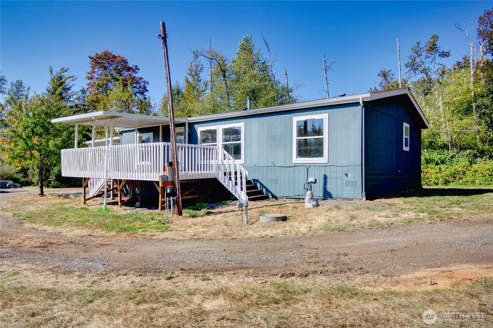 1877 Old Hwy 99 North Road Property Photo 2