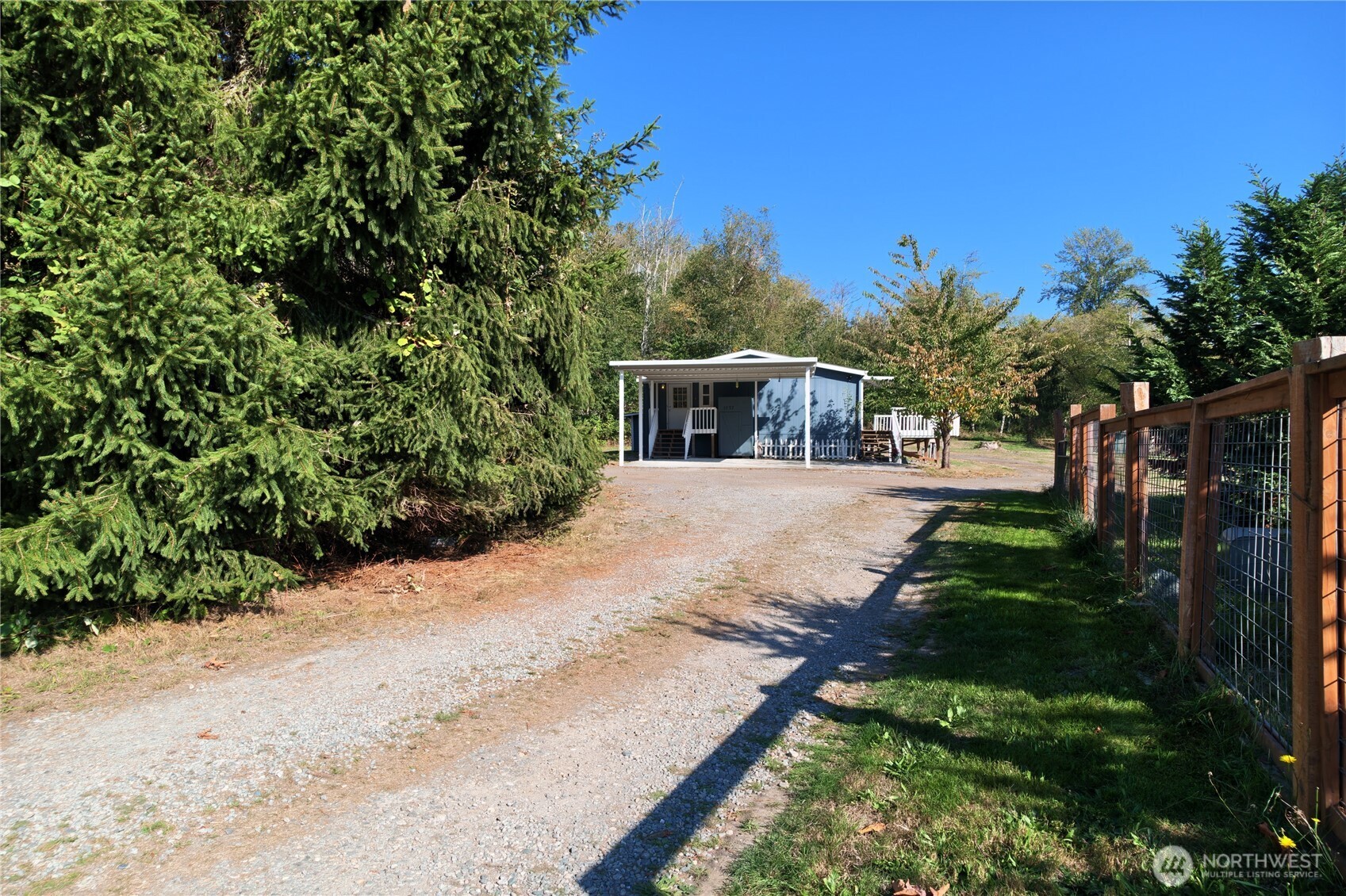 1877 Old Hwy 99 North Road Property Photo 3