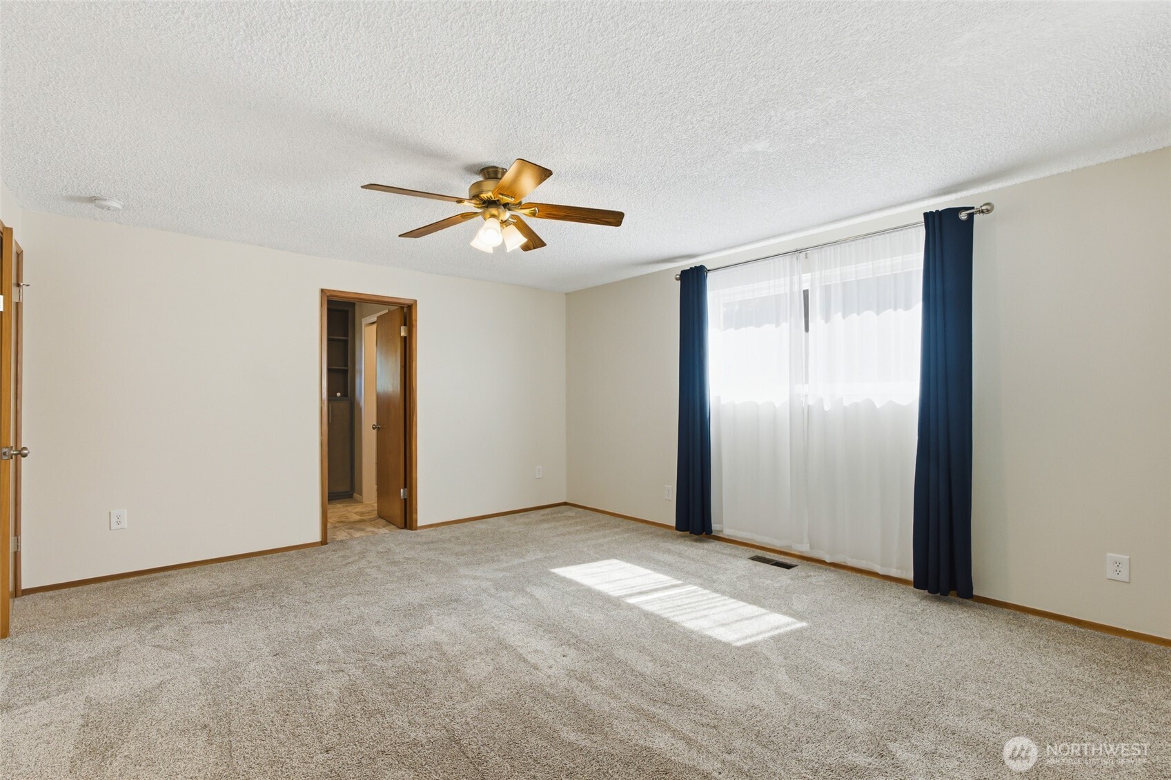 7804 Bobcat Drive Property Photo 25