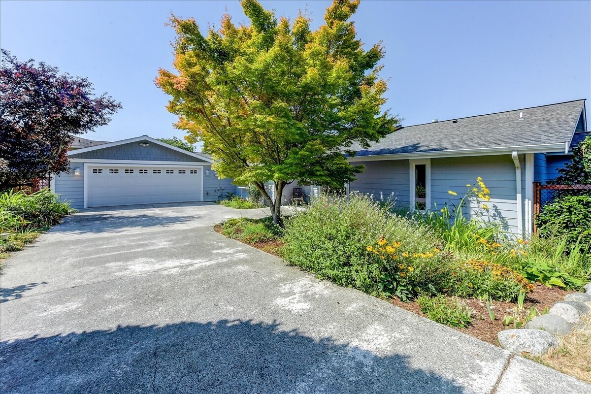 8170 Cultus Drive Property Photo 3