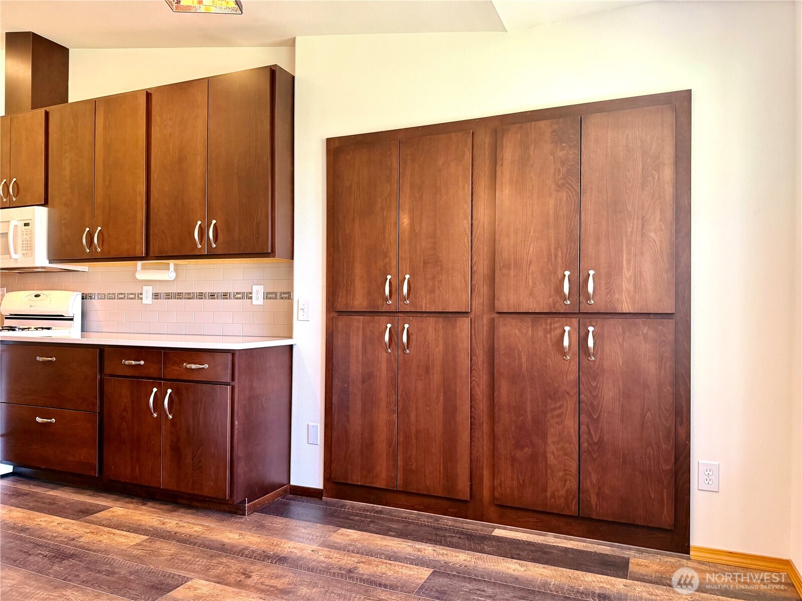 91 Fieldstone Court Property Photo 12