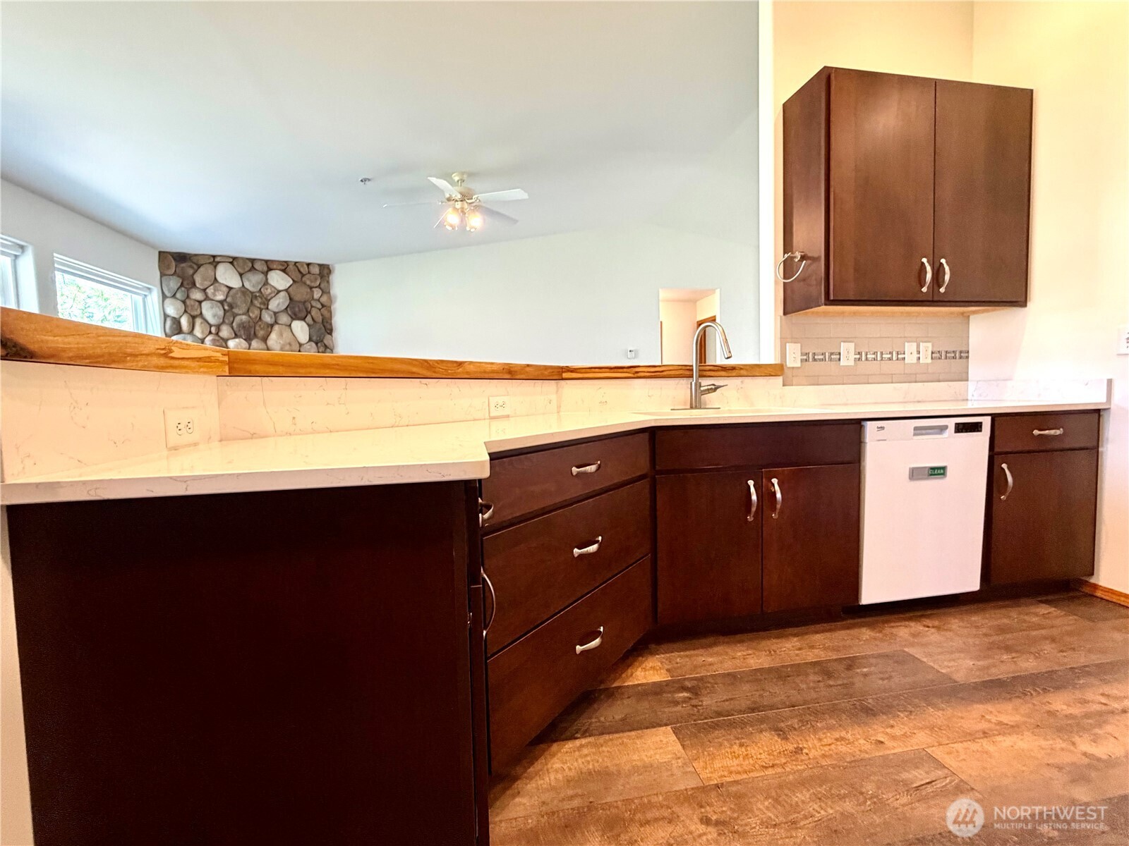 91 Fieldstone Court Property Photo 13