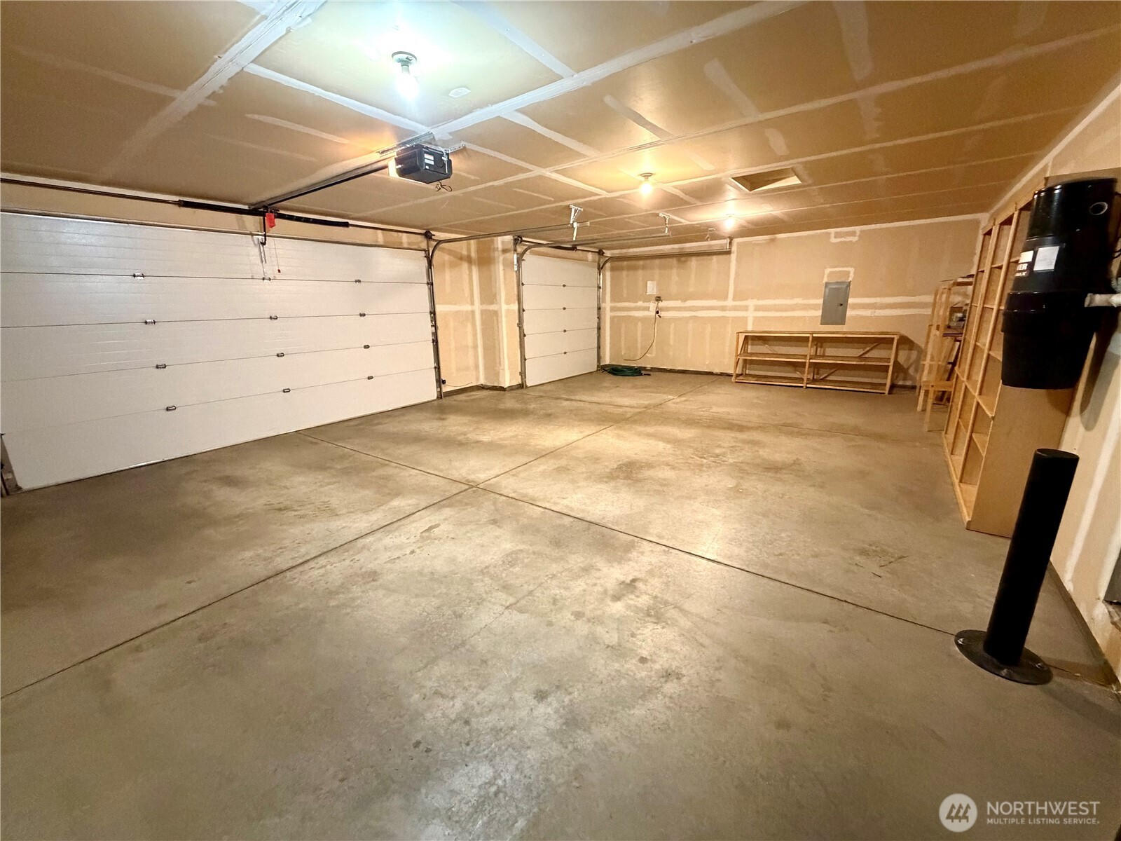 91 Fieldstone Court Property Photo 26