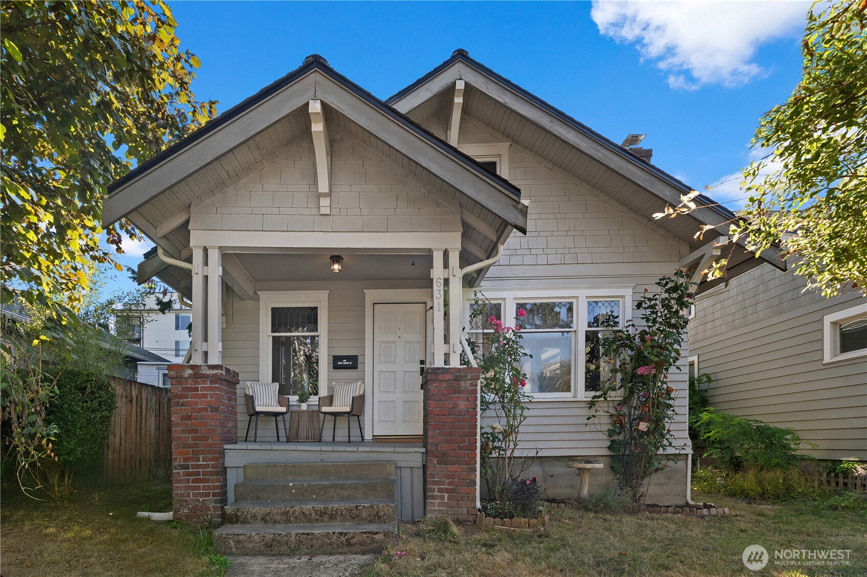 631 N Steele Street Property Photo 1