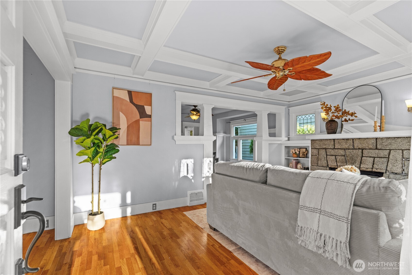 631 N Steele Street Property Photo 5