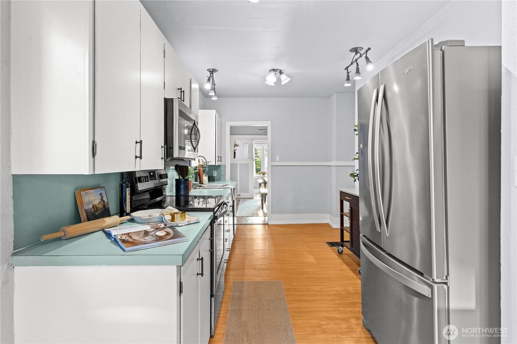 631 N Steele Street Property Photo 19